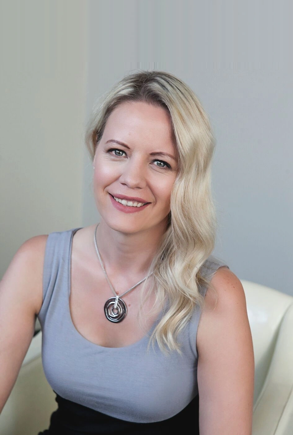 Portrait of Dr. Janneme Frouws